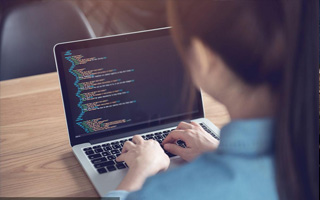 启东 api php源码,下载的php源码怎么运行呢？